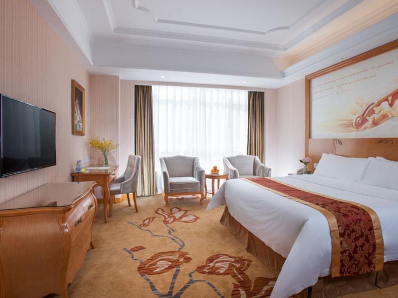 Vienna Hotel Dongguan Shi Exterior foto